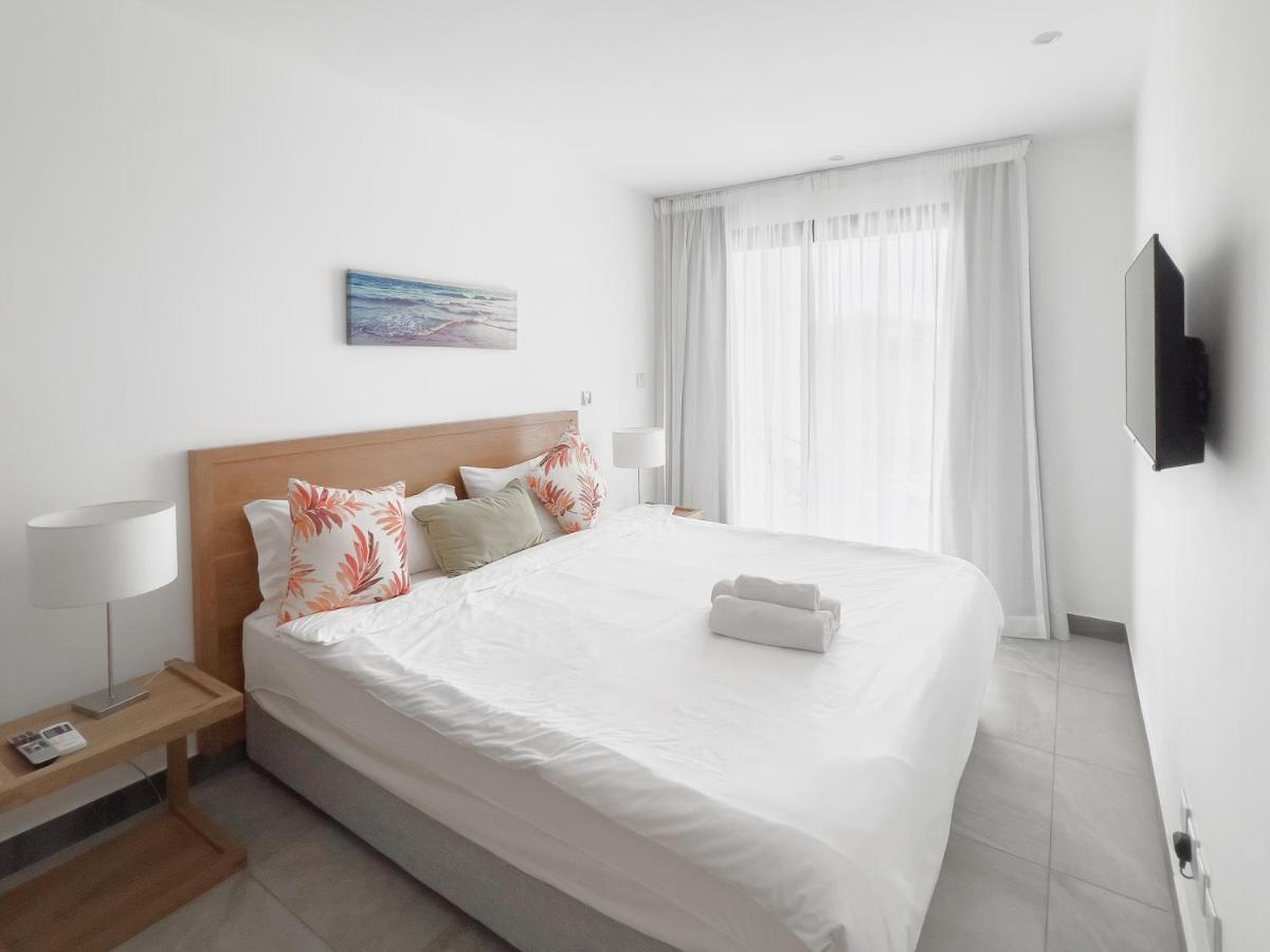 Residence Celestial - Premium 3 Bedrooms Villa With Volcanic Stone Pool غراند بايَ المظهر الخارجي الصورة