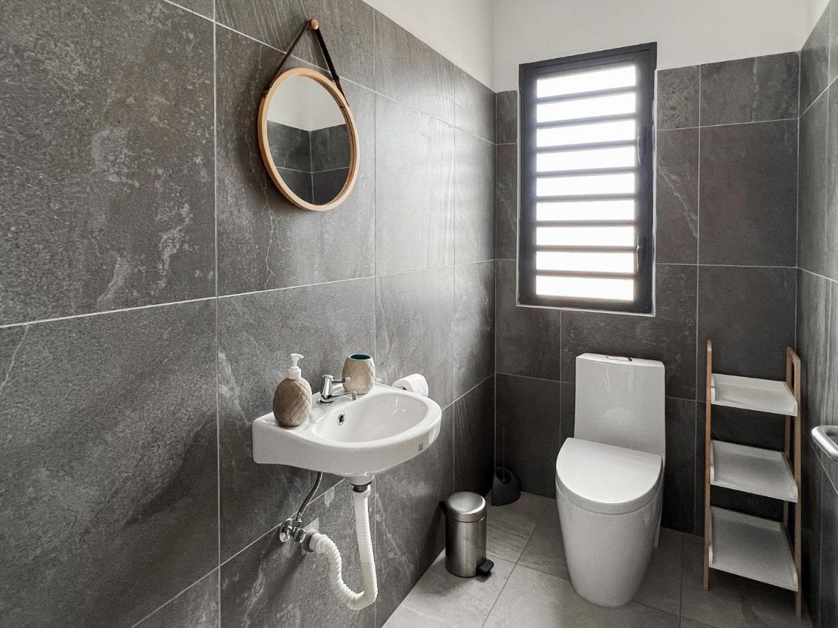 Residence Celestial - Premium 3 Bedrooms Villa With Volcanic Stone Pool غراند بايَ المظهر الخارجي الصورة