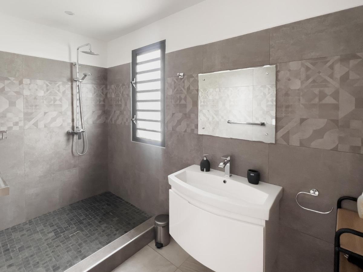Residence Celestial - Premium 3 Bedrooms Villa With Volcanic Stone Pool غراند بايَ المظهر الخارجي الصورة